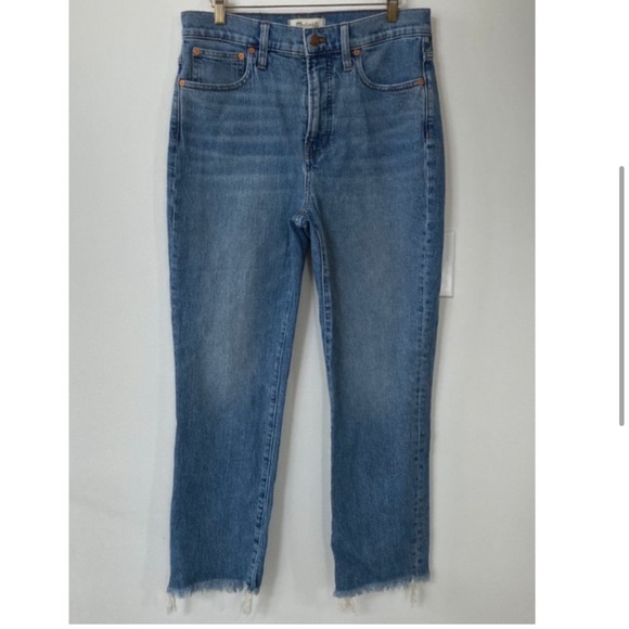 Madewell The Perfect Vintage Jean in Ainsworth Wash - Picture 4 of 8